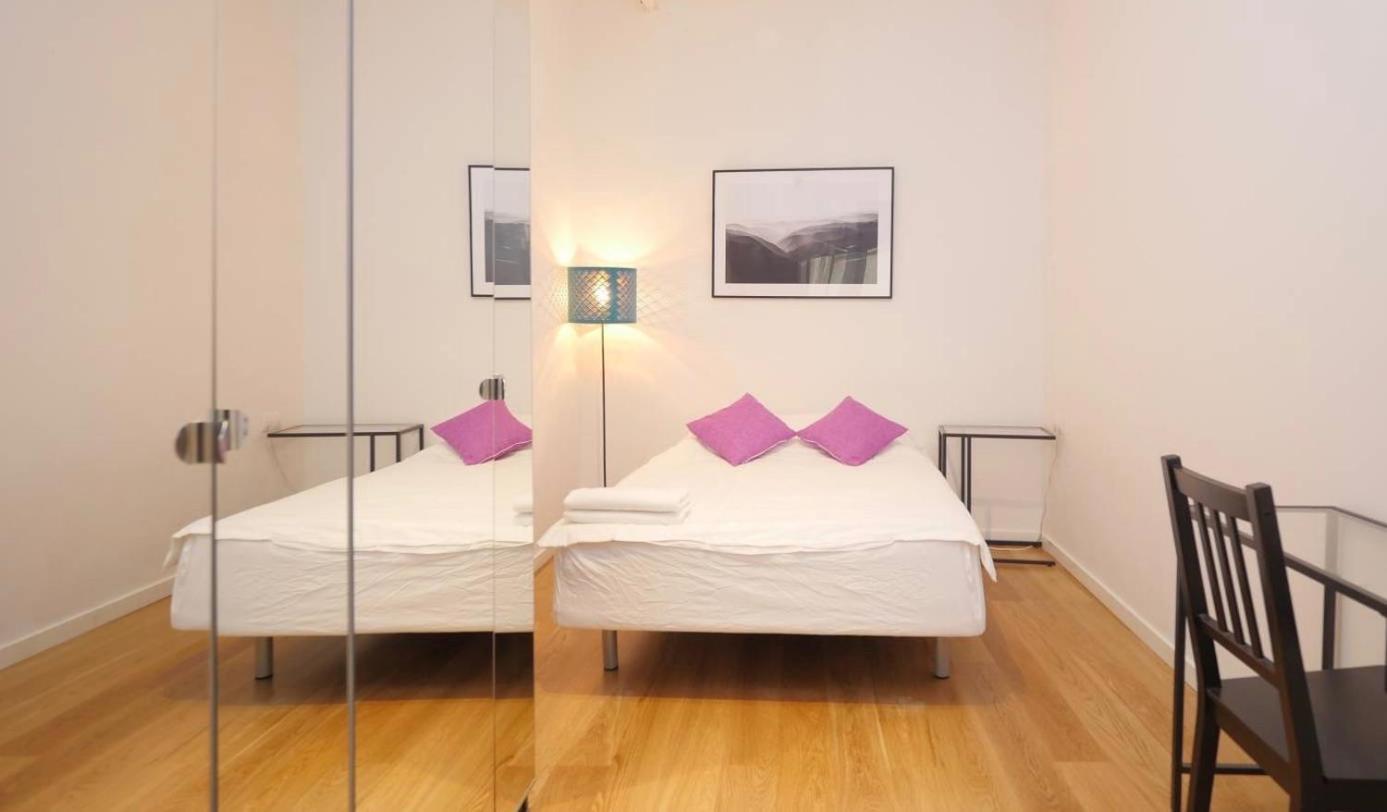 Oasis Apartments & Studios Old Town Center Barcelona Eksteriør billede