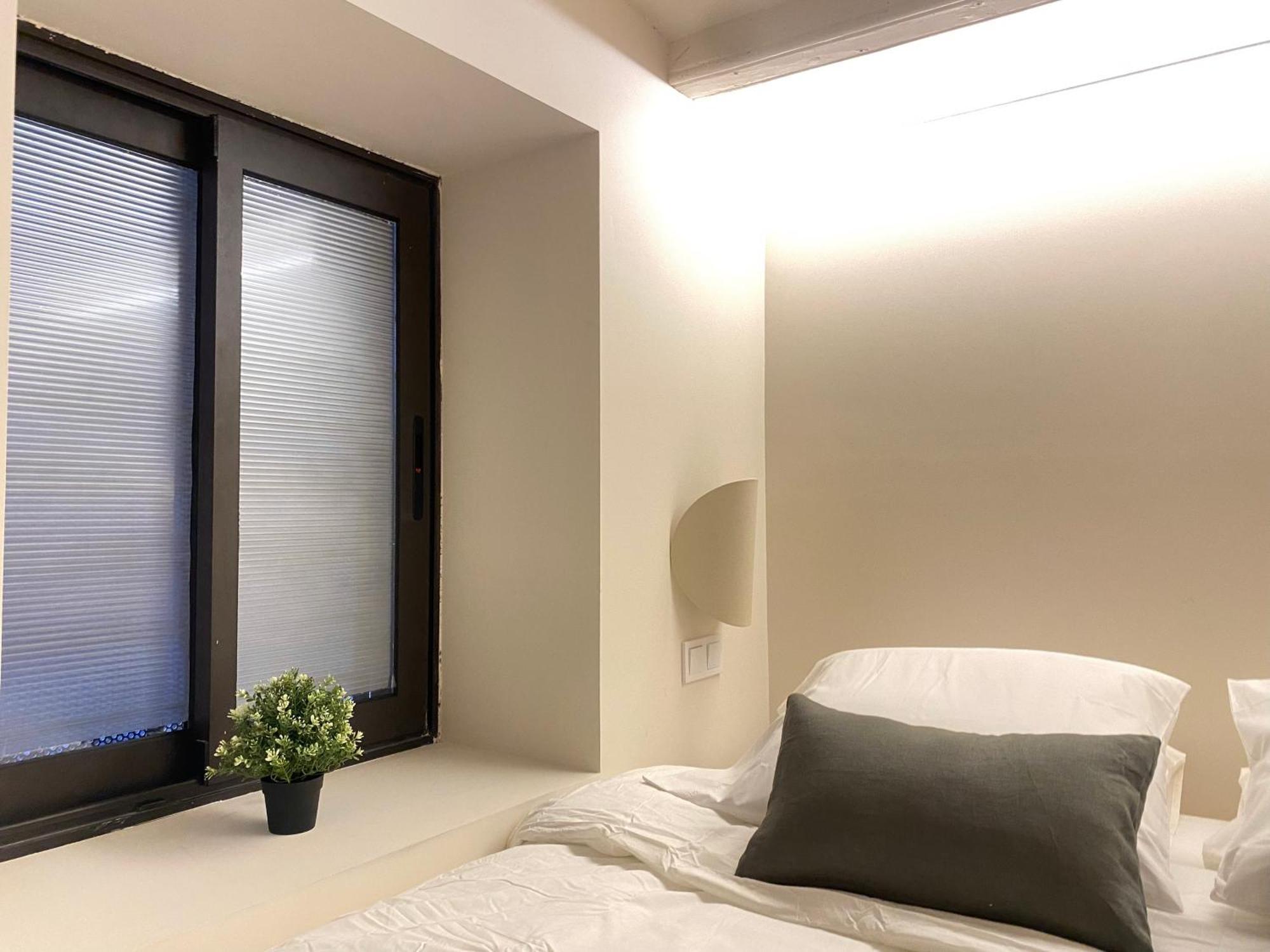 Oasis Apartments & Studios Old Town Center Barcelona Eksteriør billede
